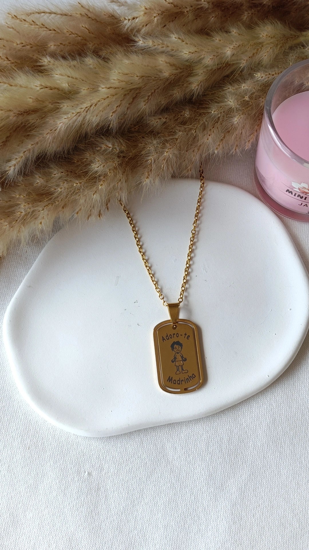 Colar de Aço Dourado Retangular de Menino "Adoro-te Madrinha"