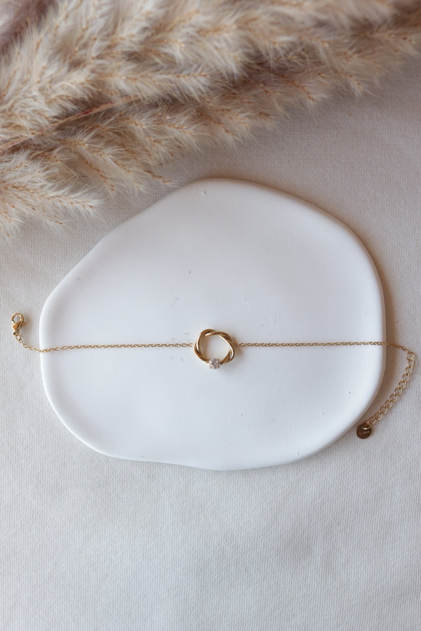 Pulseira de Aço Dourado com Zircónia Branca
