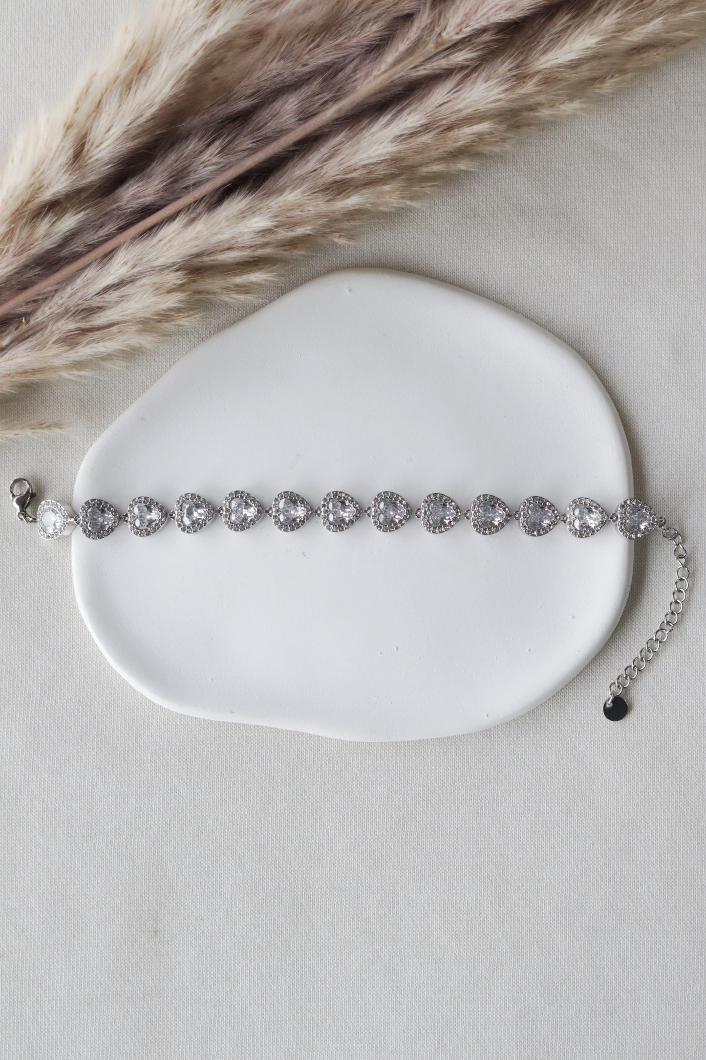 Pulseira de Aço Prateado de Corações Inspiração Swarovski