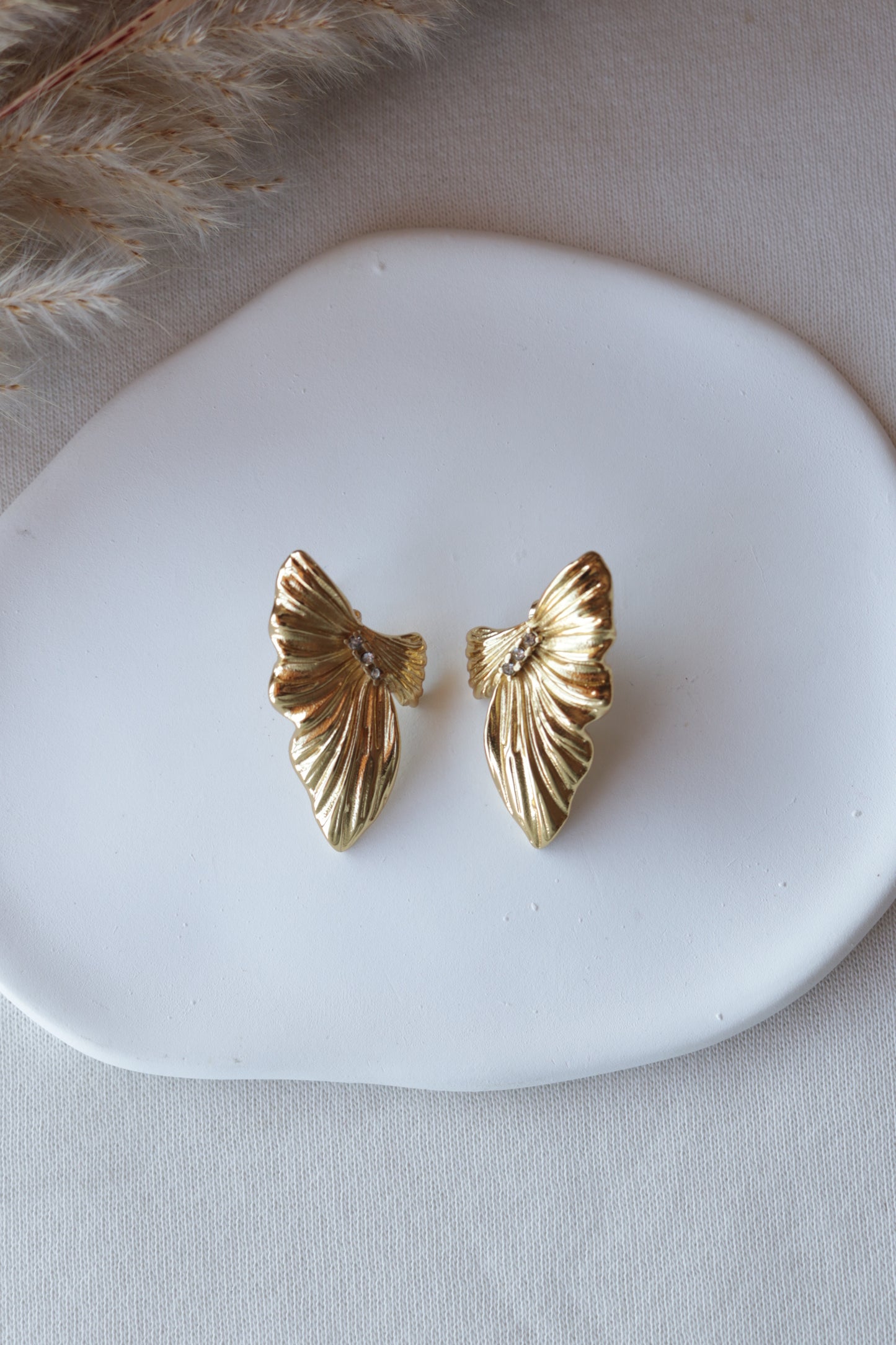 Brincos de Aço Dourado Trabalhados