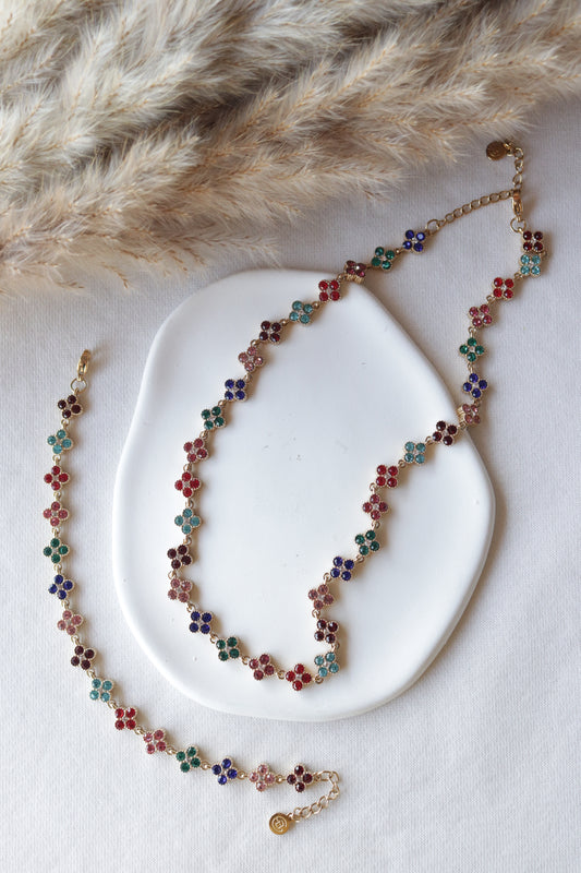 Conjunto de Aço Dourado de Inspiração Swarovski de Trevos com Brilhantes Coloridos