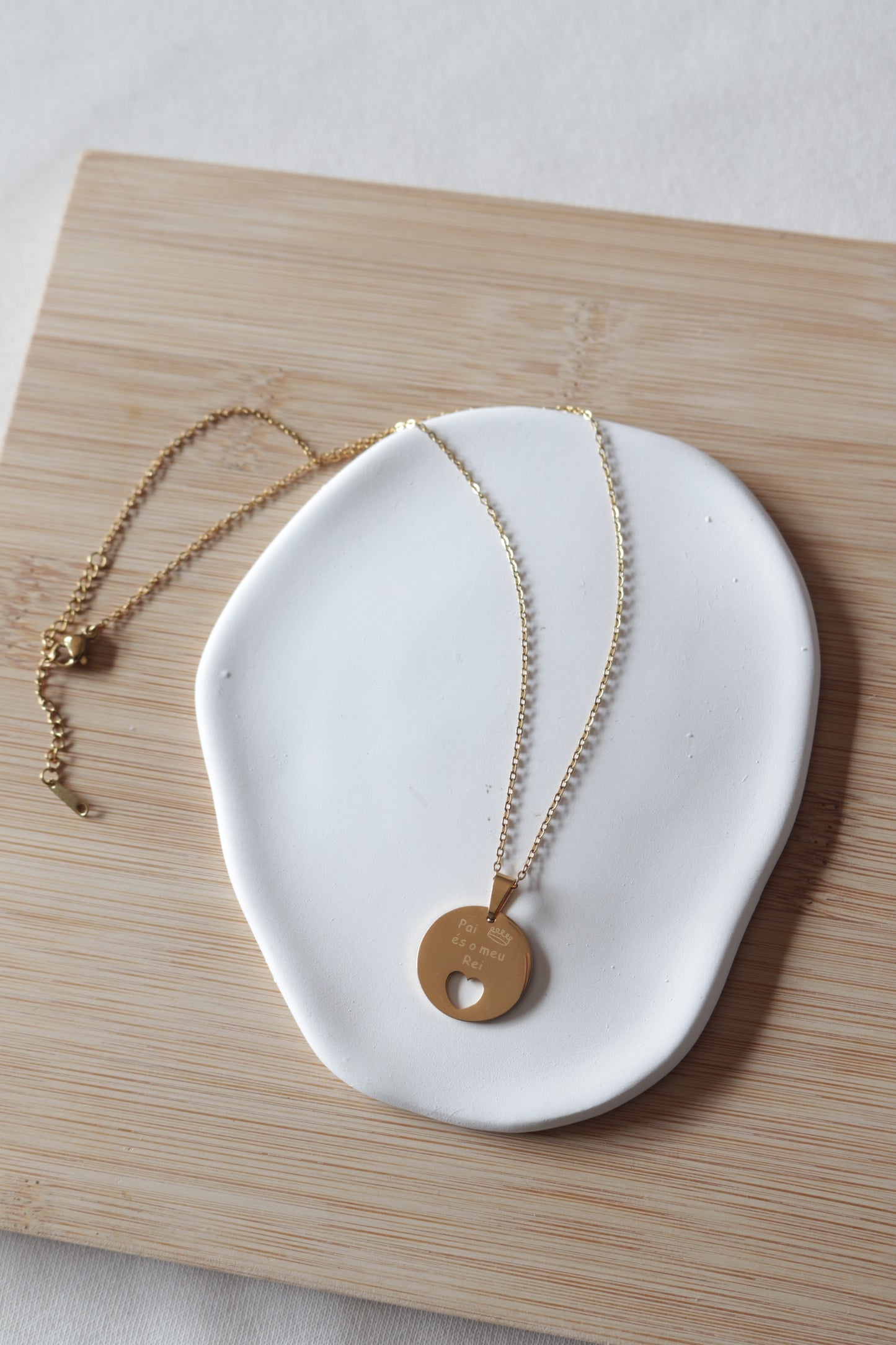 Colar de Aço Dourado "Pai és o meu Rei"