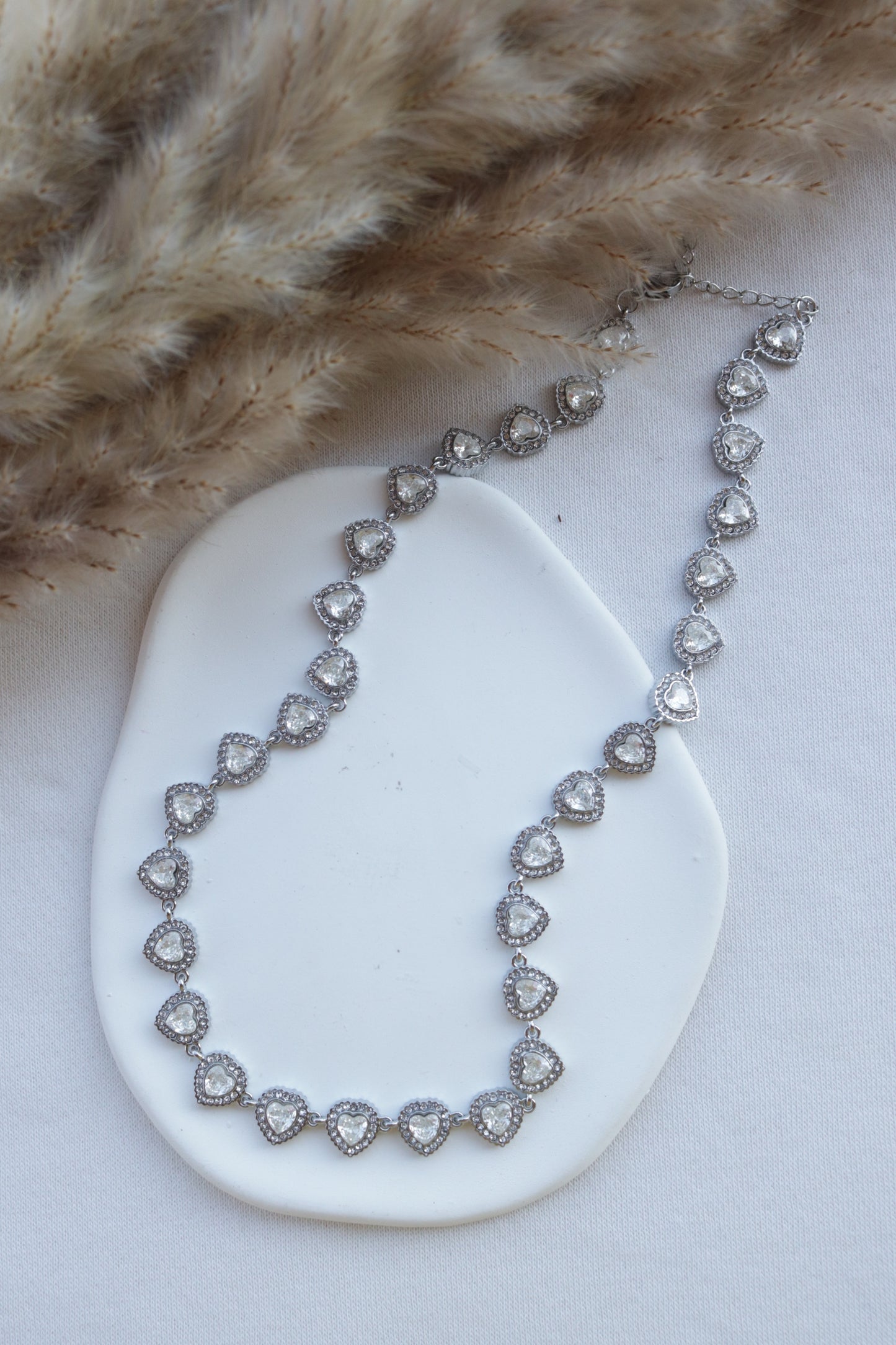 Colar de Aço Prateado de Corações Angelic Inspiração Swarovski