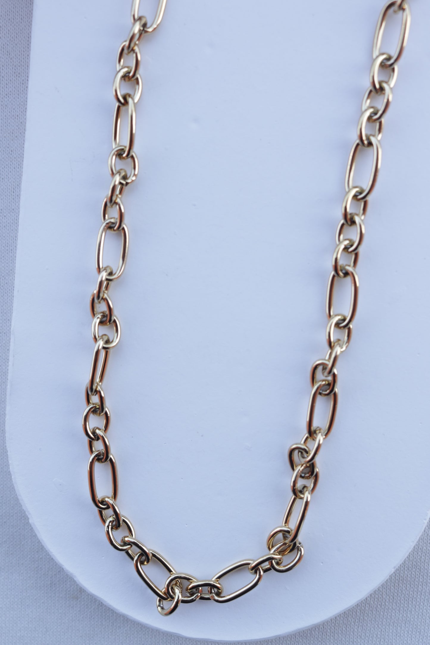 Colar de Aço Dourado de Duplos Elos Simples