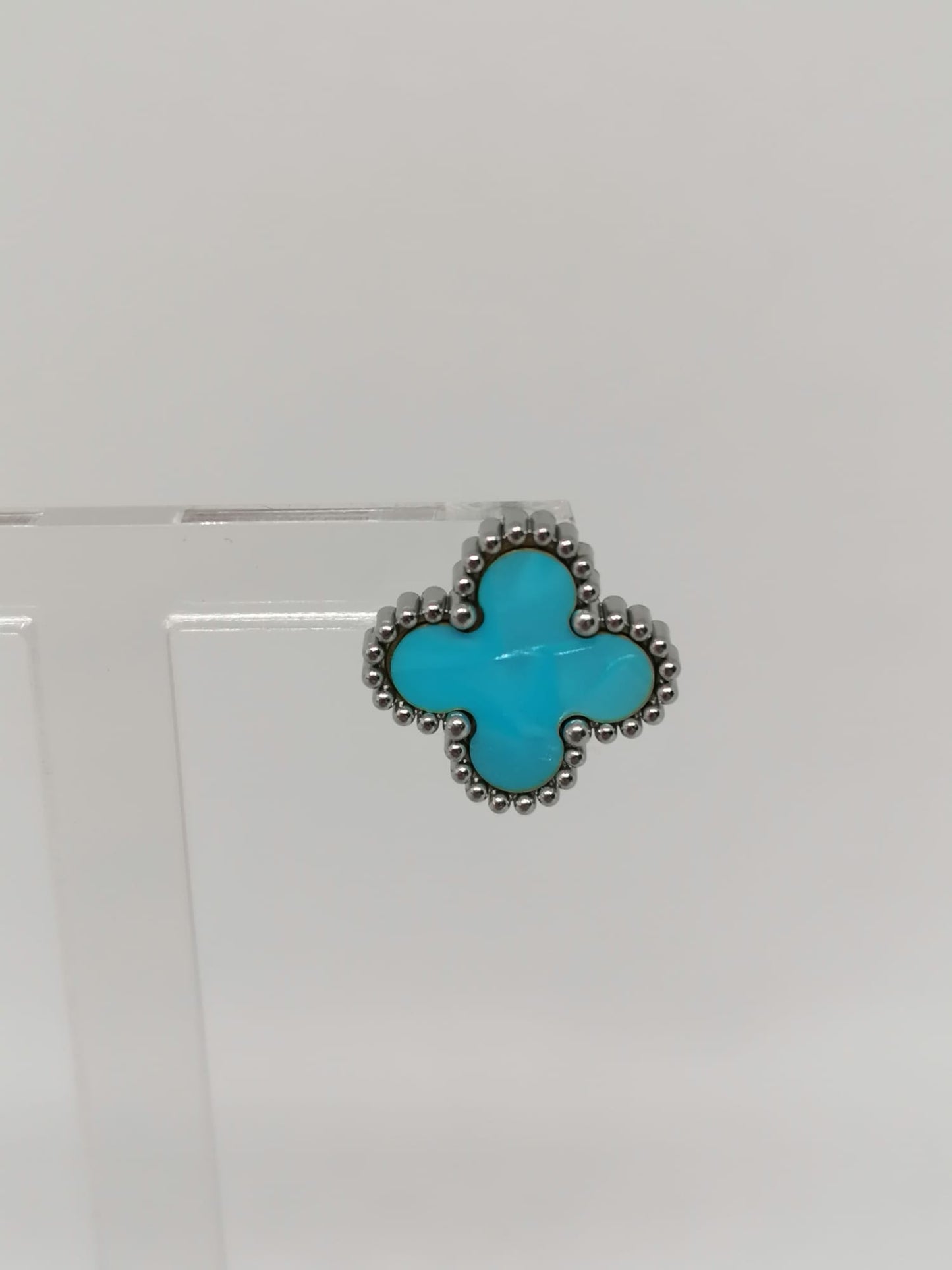Brincos de Aço Prateado de Trevo Azul Claro Madrepérola
