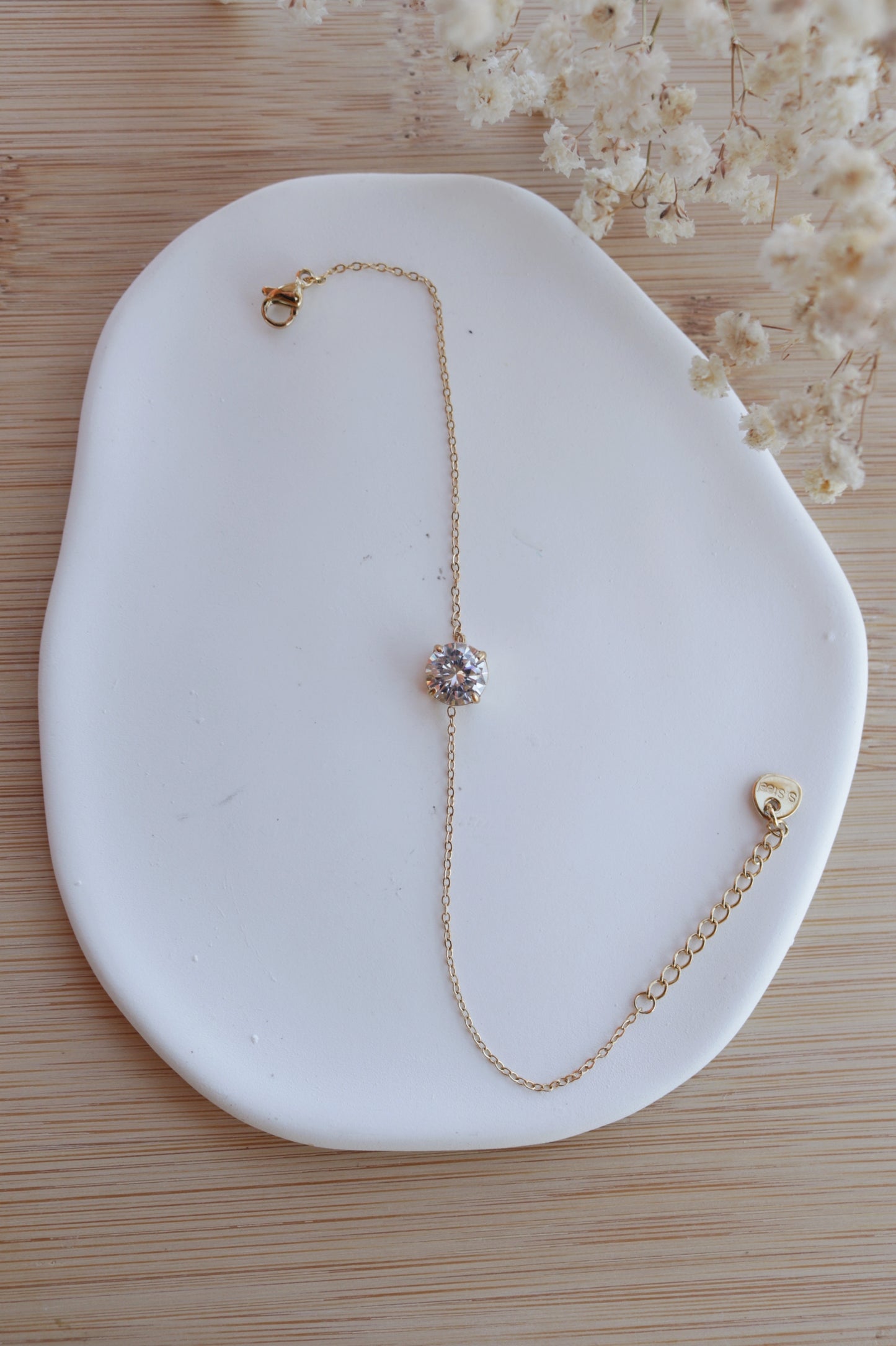 Pulseira de Aço Dourado com Zircónica Branca