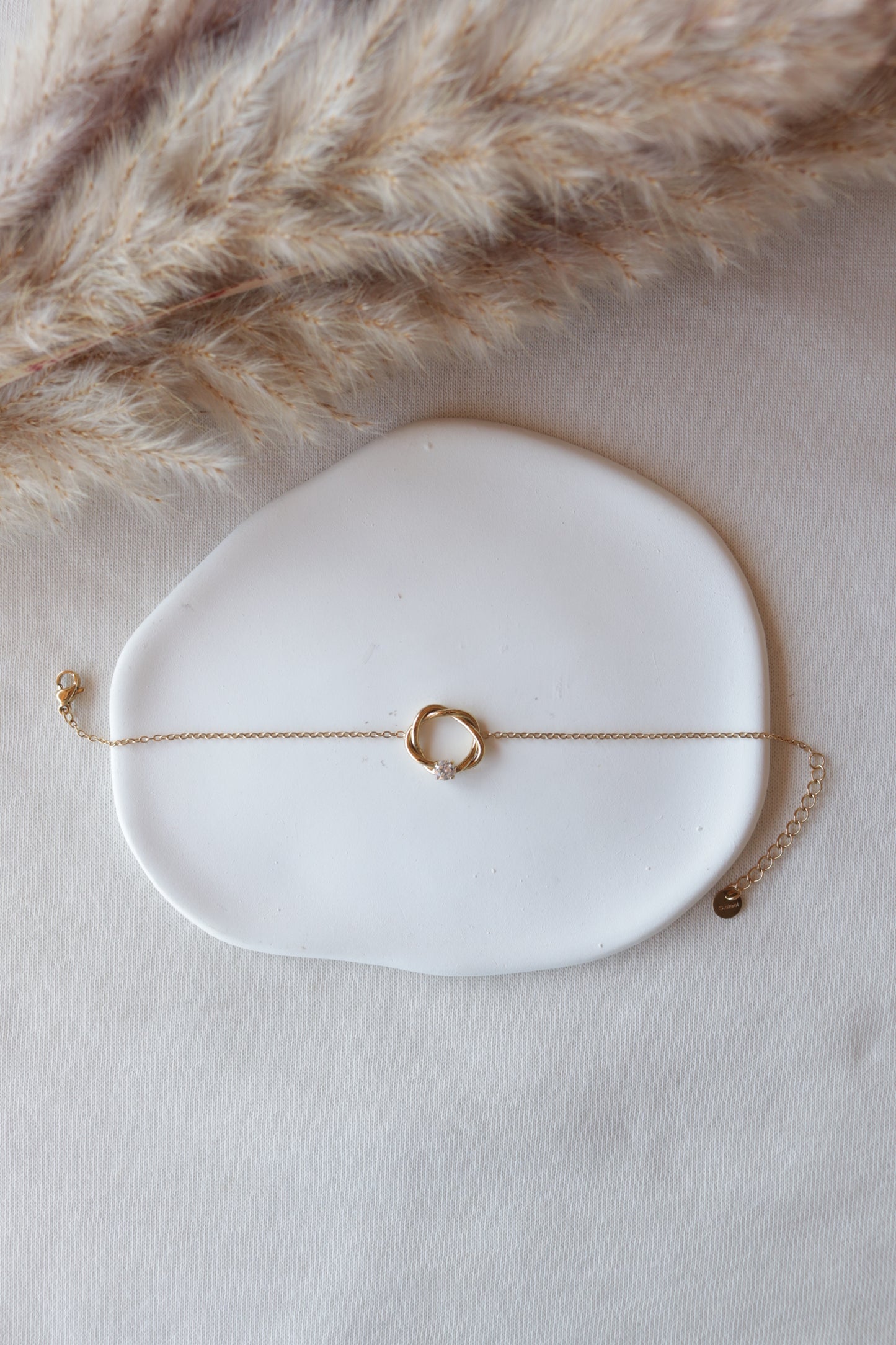 Pulseira de Aço Dourado com Zircónia Branca