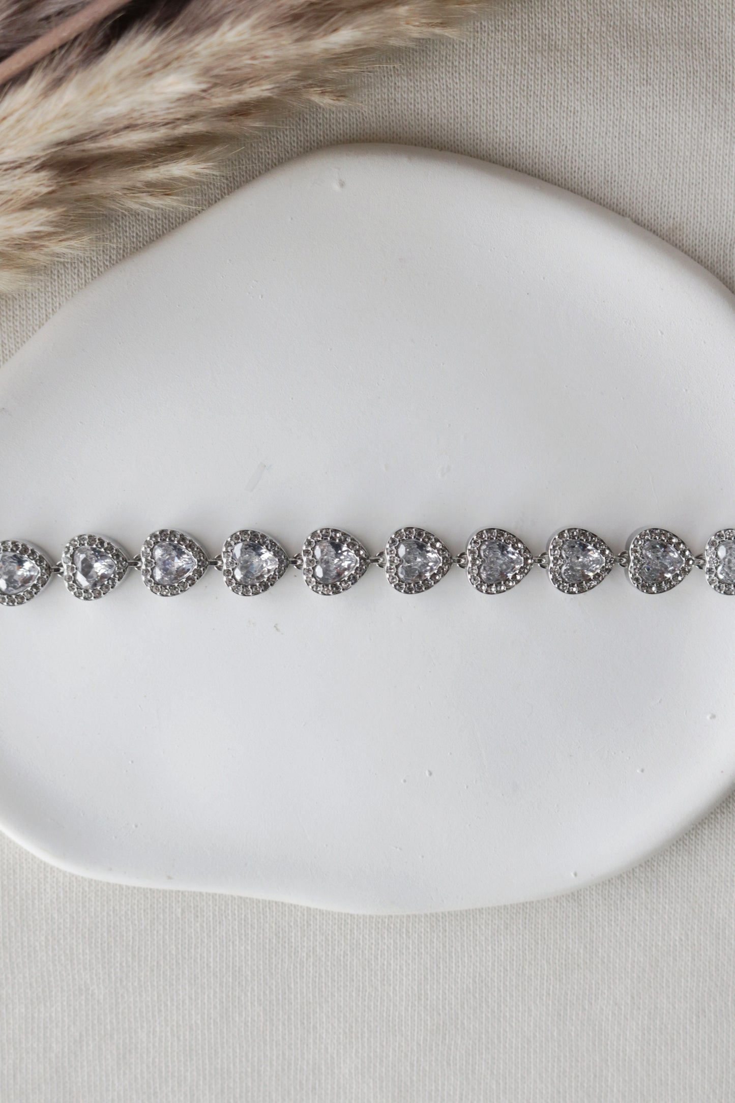 Pulseira de Aço Prateado de Corações Inspiração Swarovski