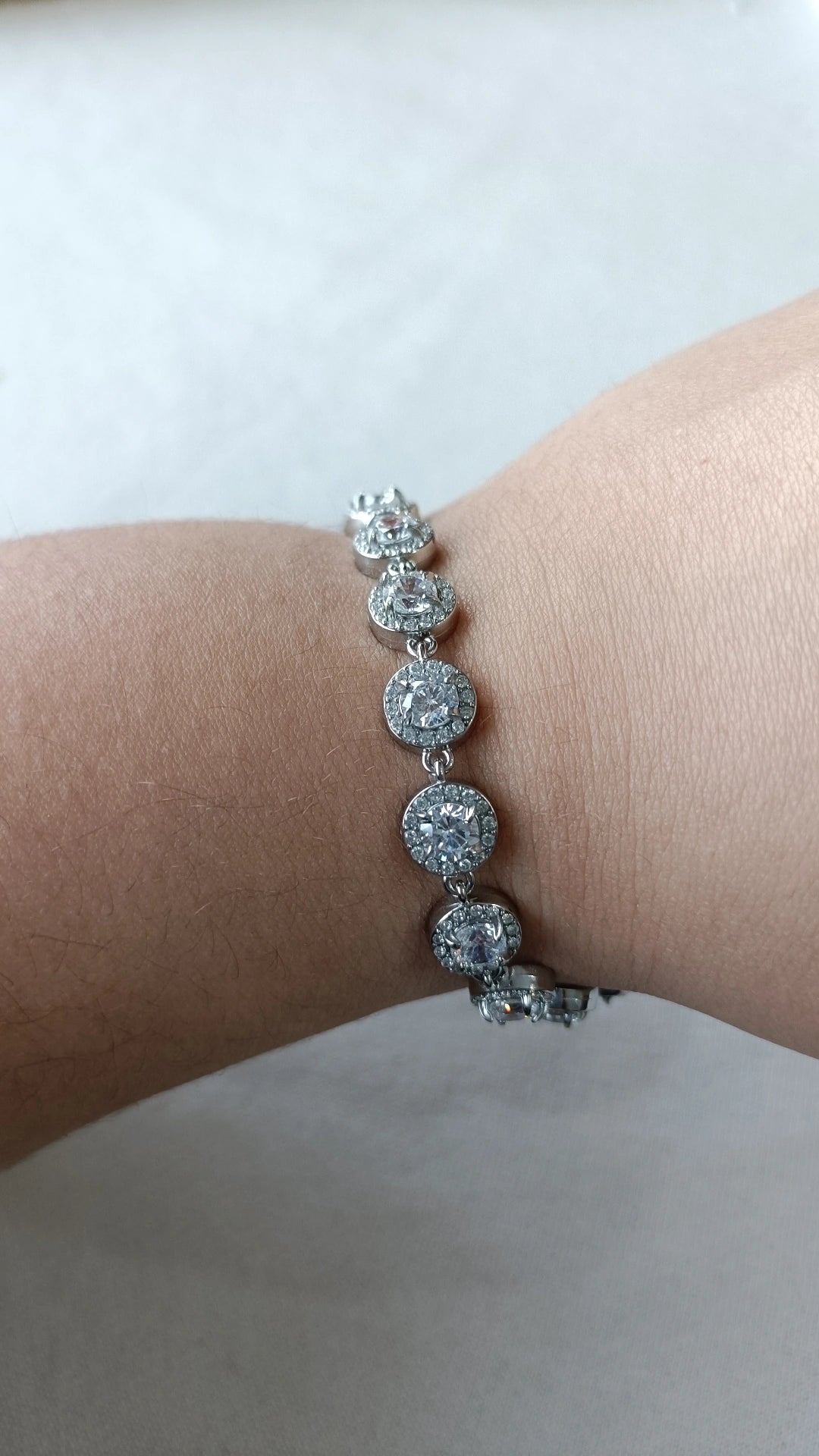 Pulseira de Aço Prateado Inspiração Swarovski com Zircónias à Volta