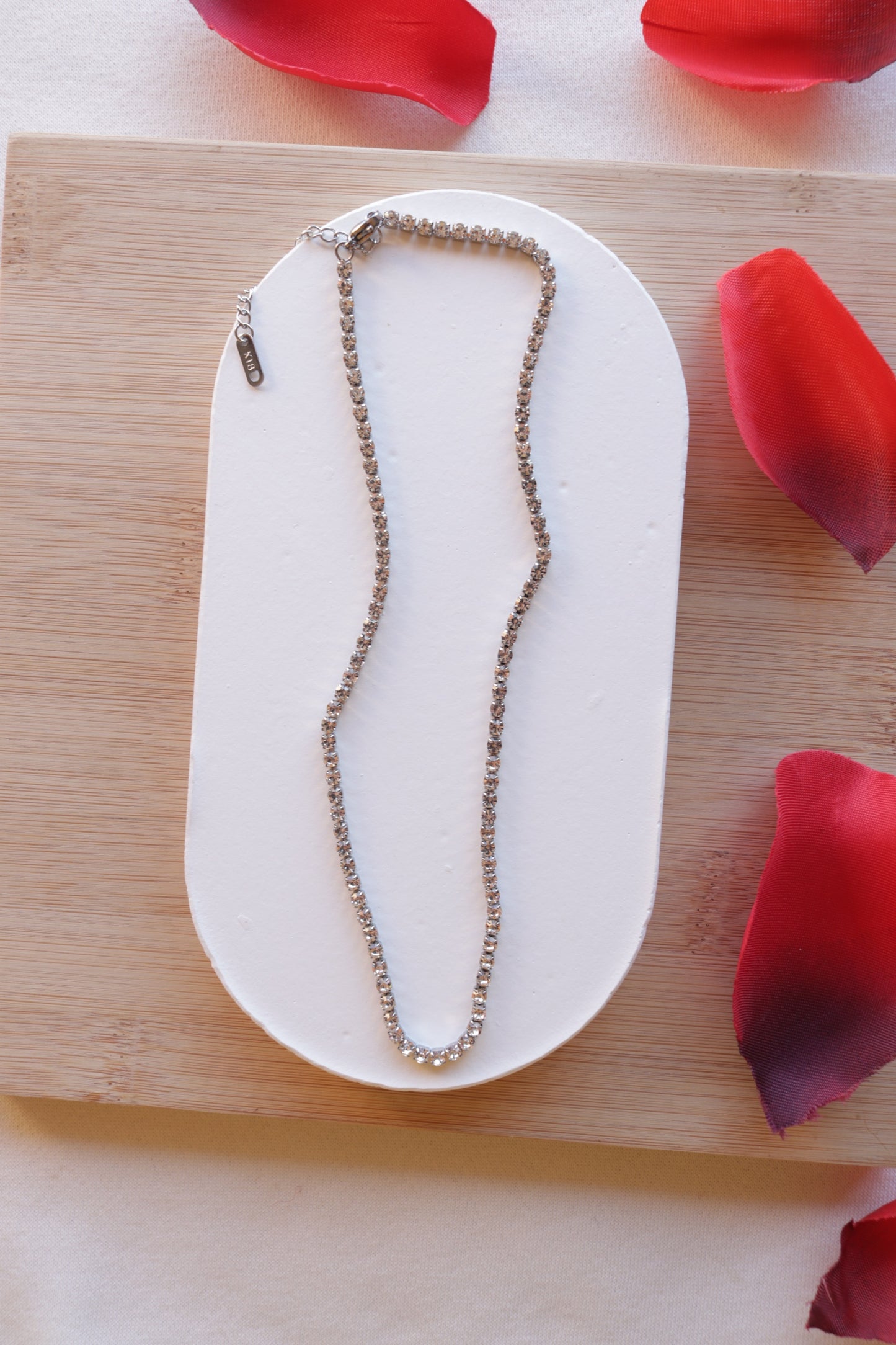 Colar de Aço Prateado com Zircónicas Minis