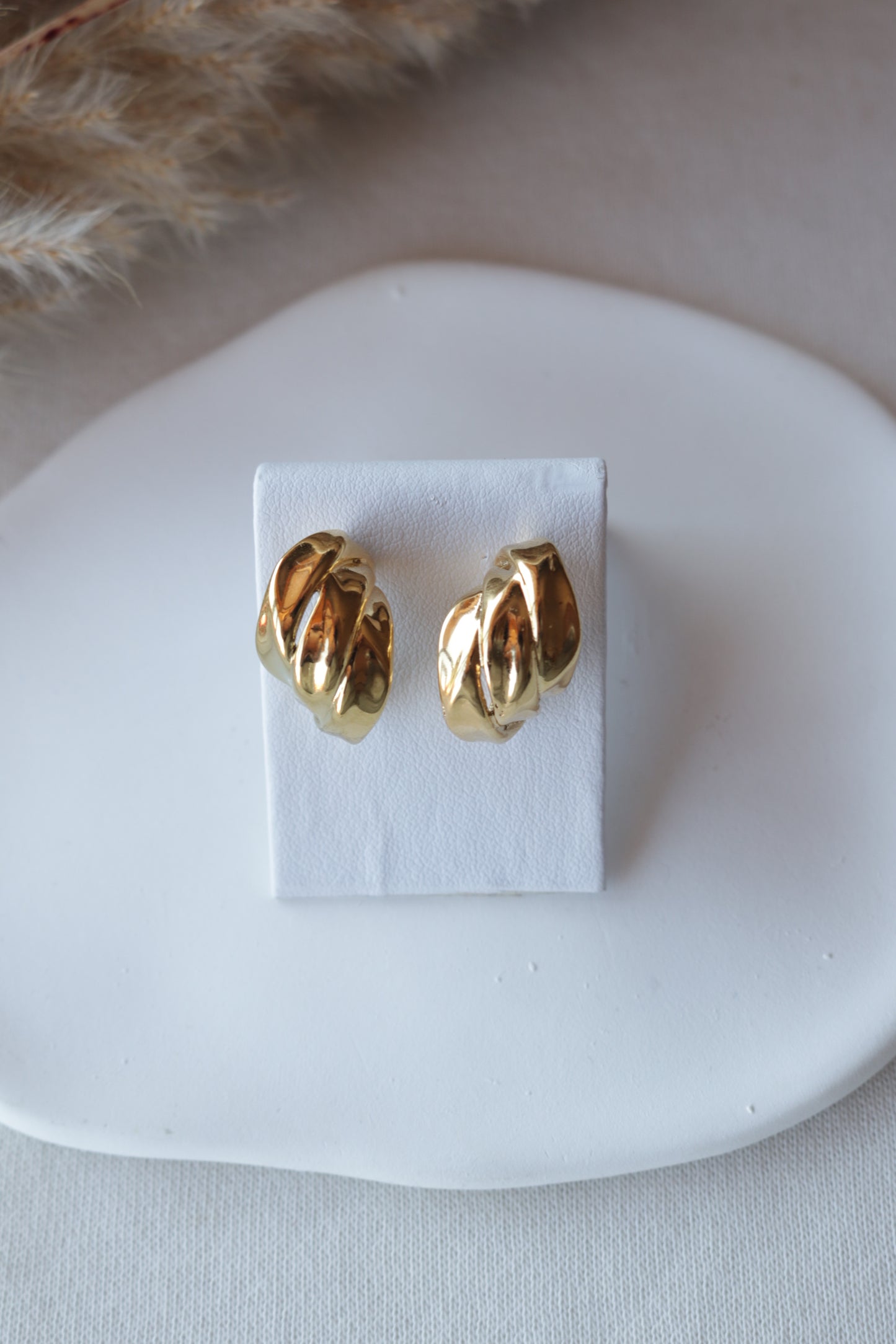 Brincos de Aço Dourado Triplos
