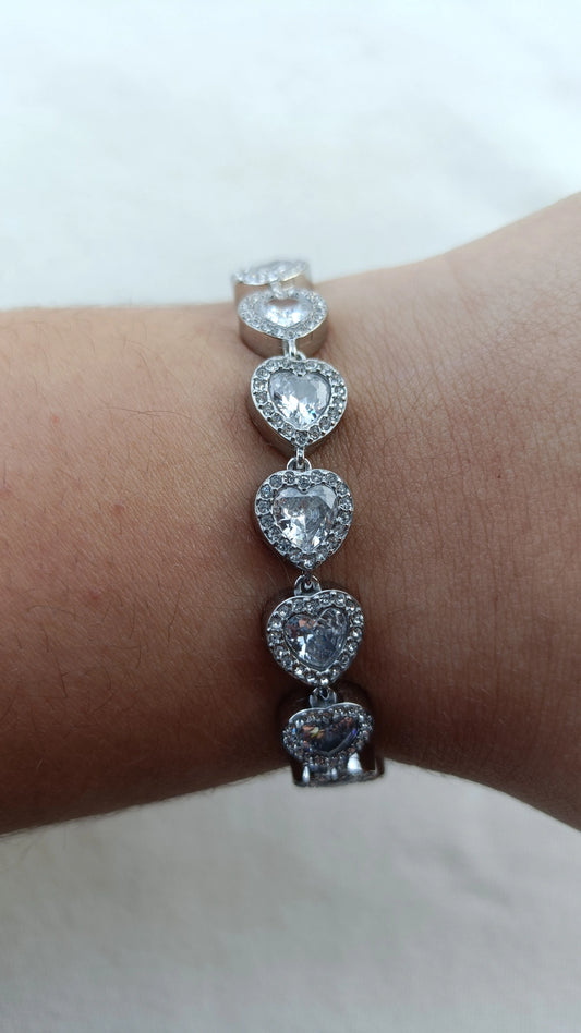 Pulseira de Aço Prateado de Corações Inspiração Swarovski