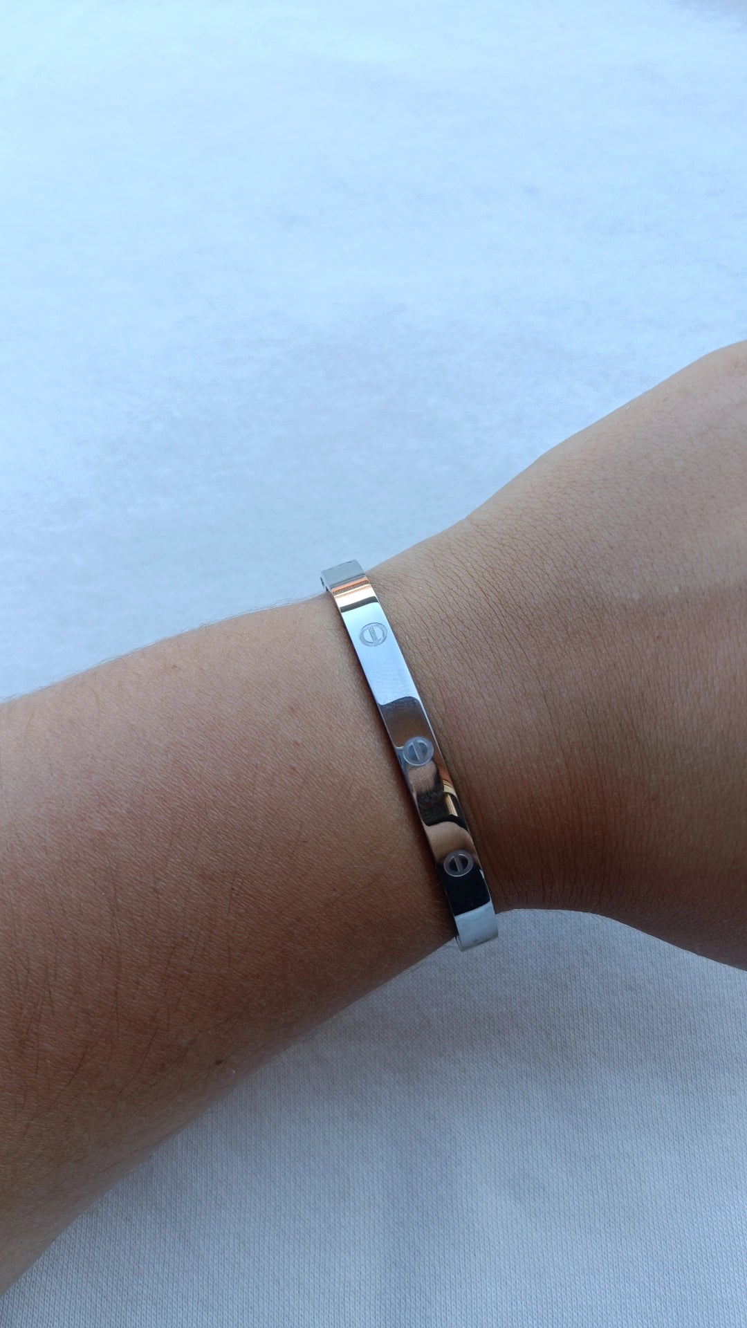 Pulseira de Aço Prateado Rígida Simples