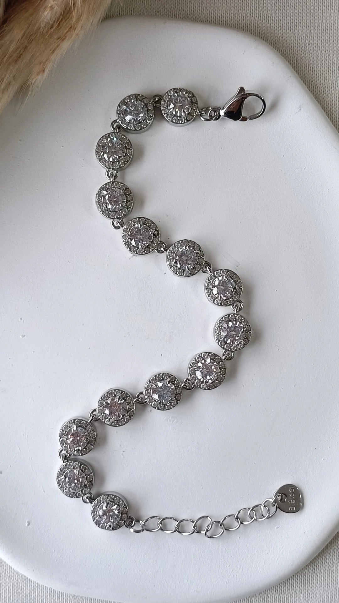 Pulseira de Aço Prateado Inspiração Swarovski com Zircónias à Volta