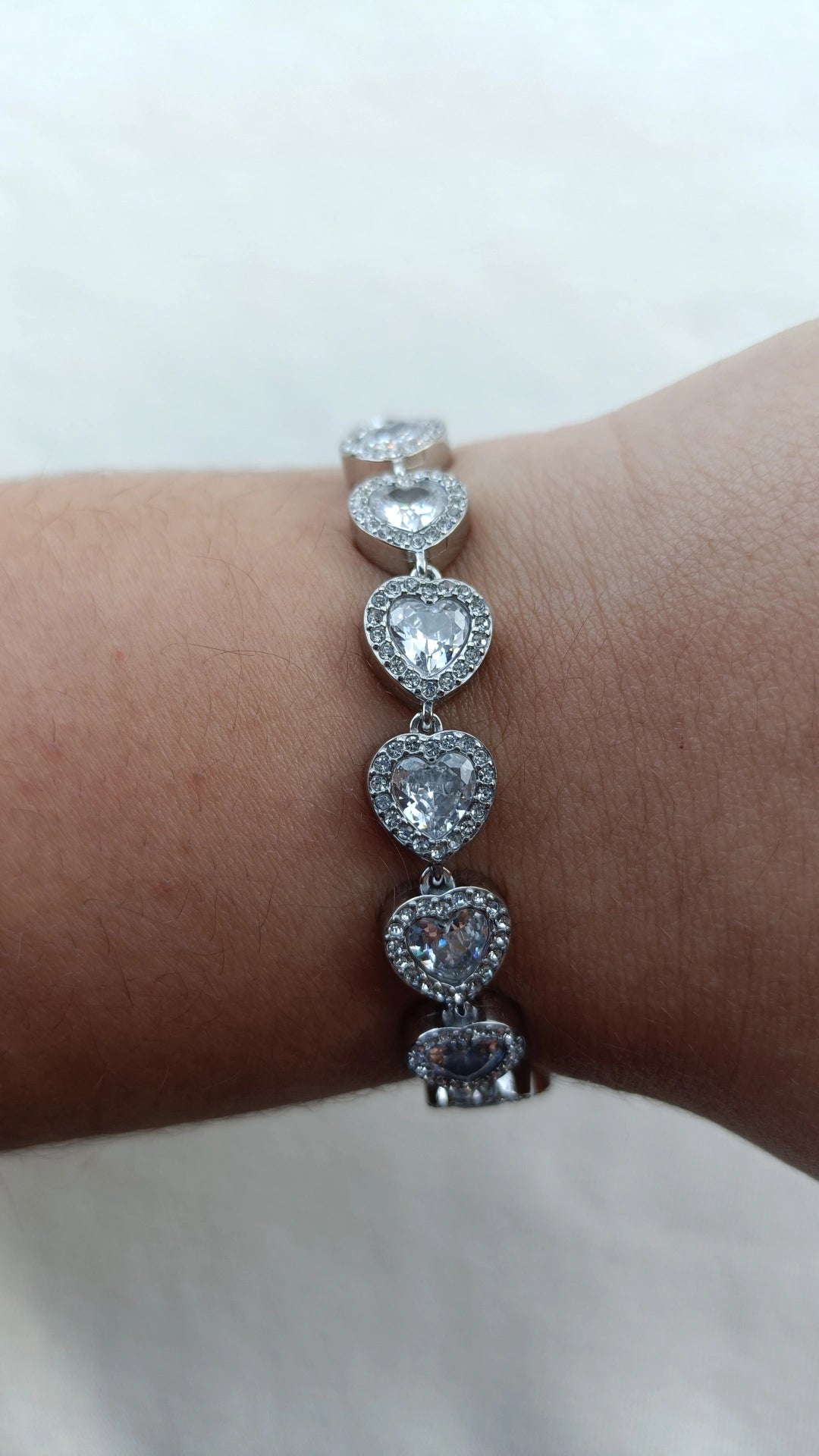 Pulseira de Aço Prateado de Corações Inspiração Swarovski