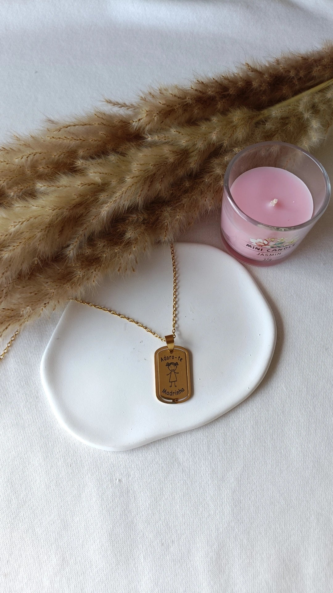 Colar de Aço Dourado Retangular de Menina "Adoro-te Madrinha"
