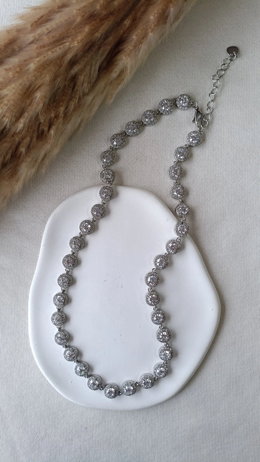 Colar de Aço Prateado Inspiração Swarovski com Zircónias à Volta
