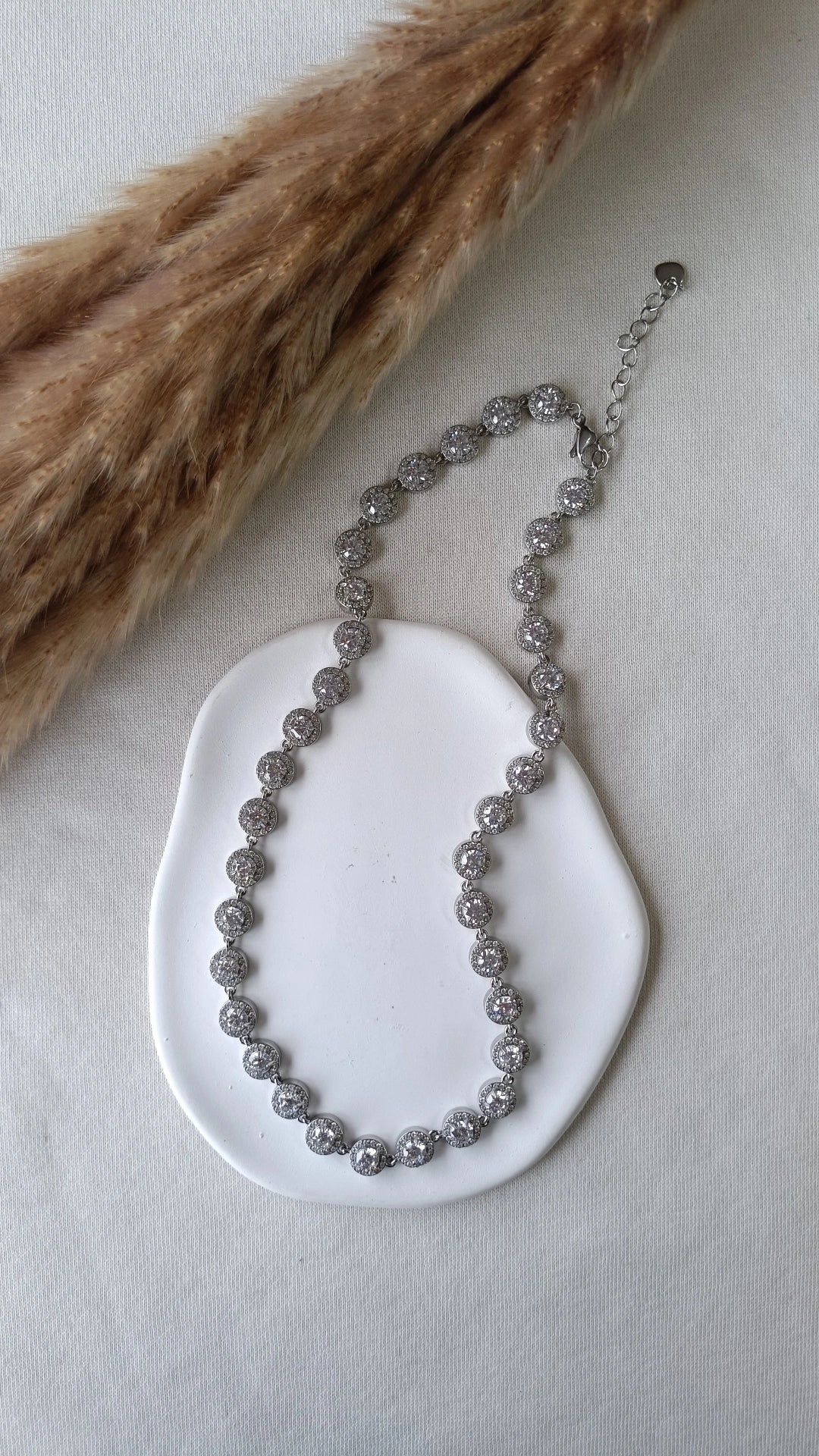 Colar de Aço Prateado Inspiração Swarovski com Zircónias à Volta