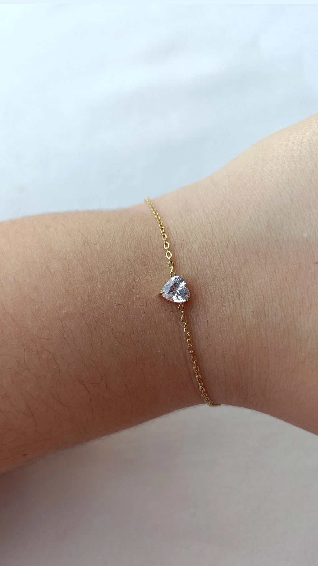 Pulseira de Aço Dourado de Coração Pequeno