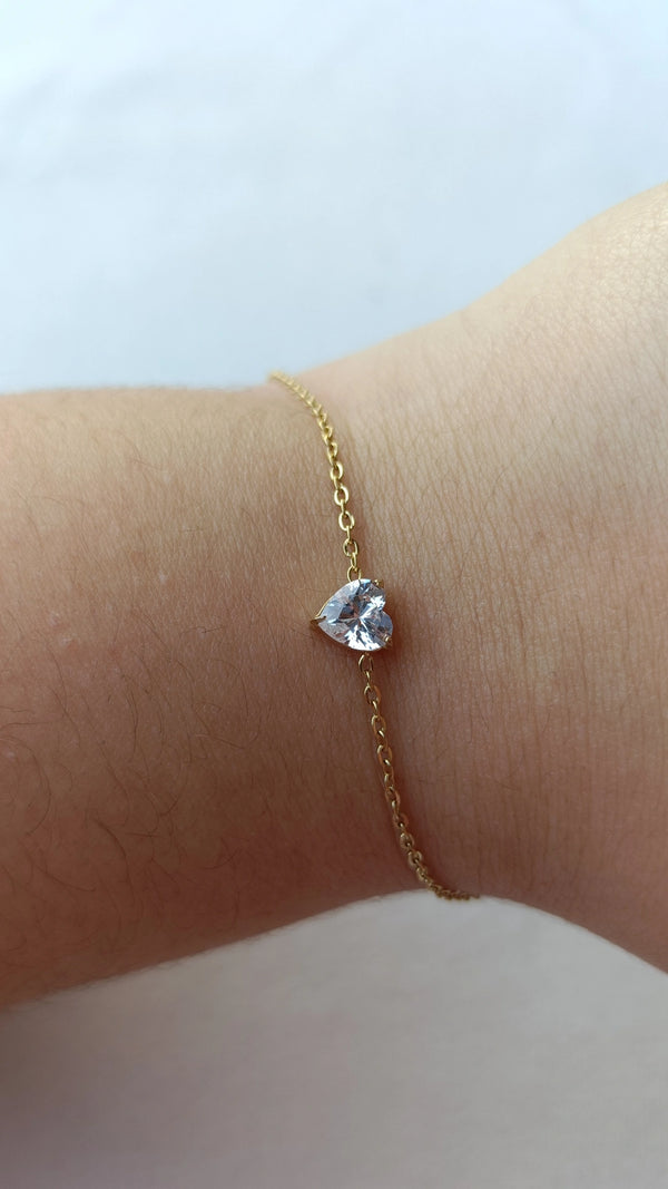 Pulseira de Aço Dourado de Coração Pequeno
