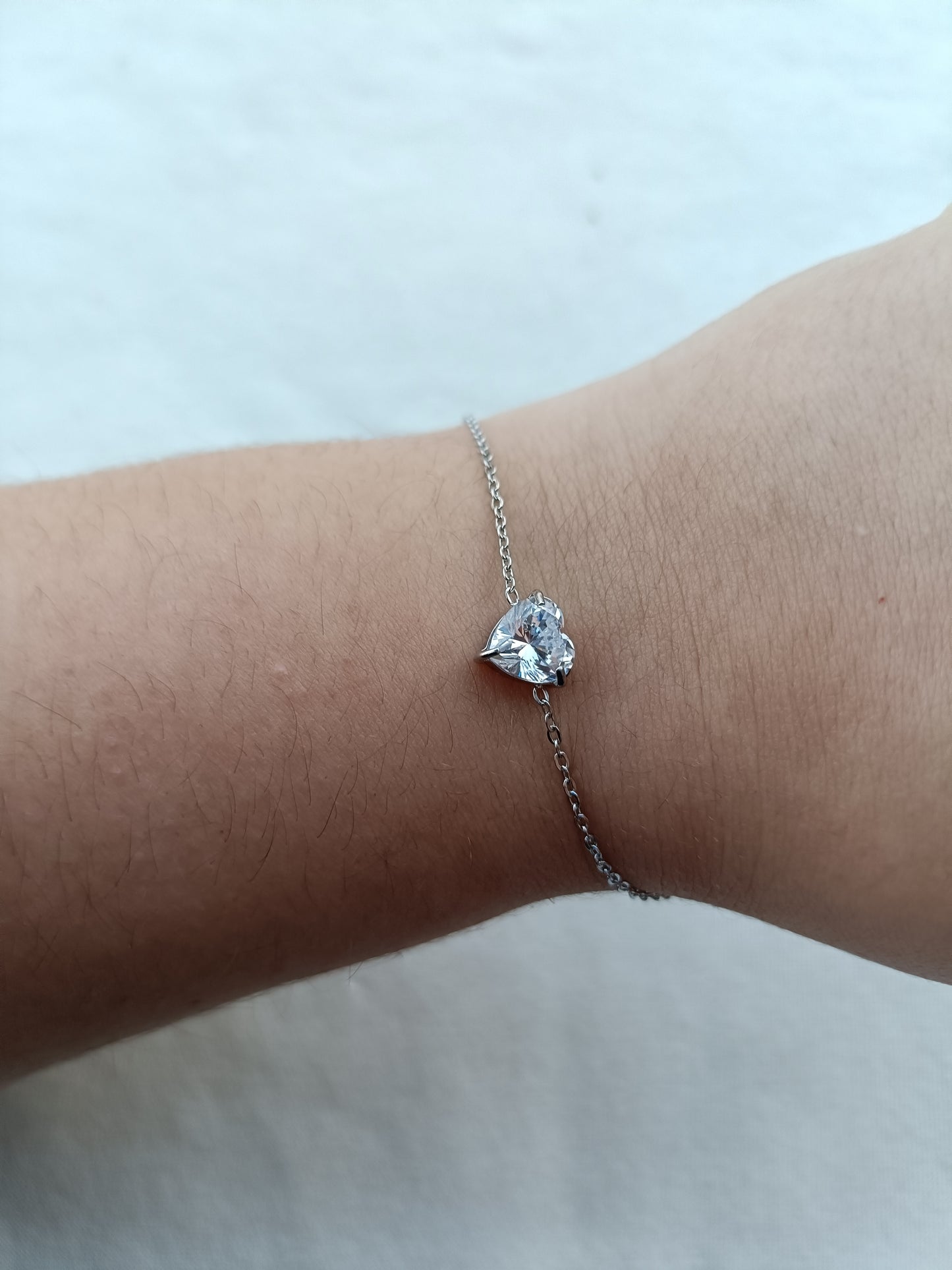 Pulseira de Aço Prateado de Coração