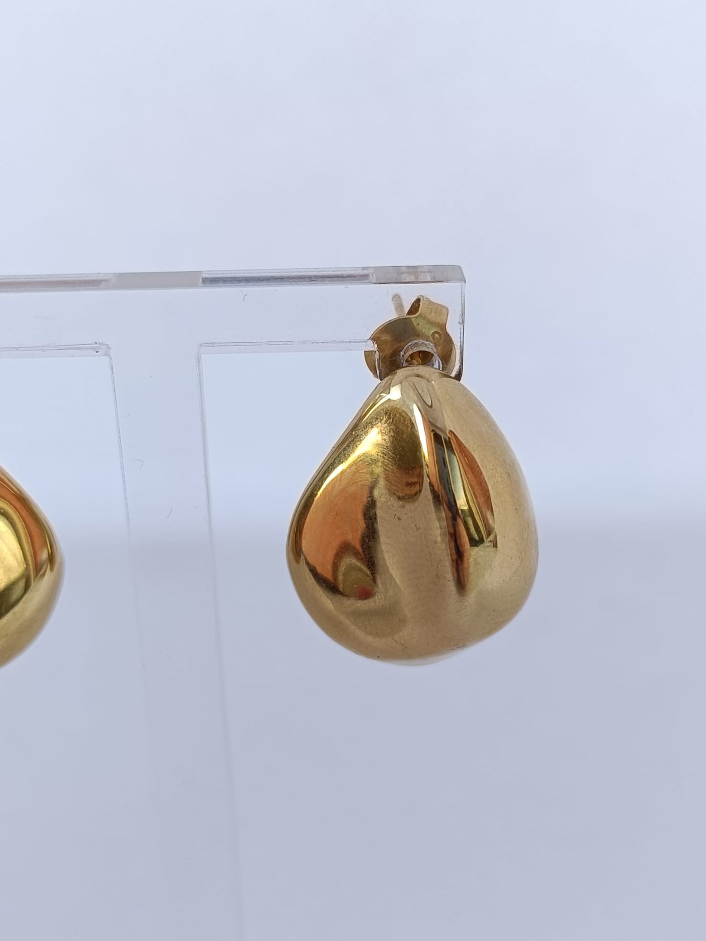 Brincos de Aço Dourado Irregulares