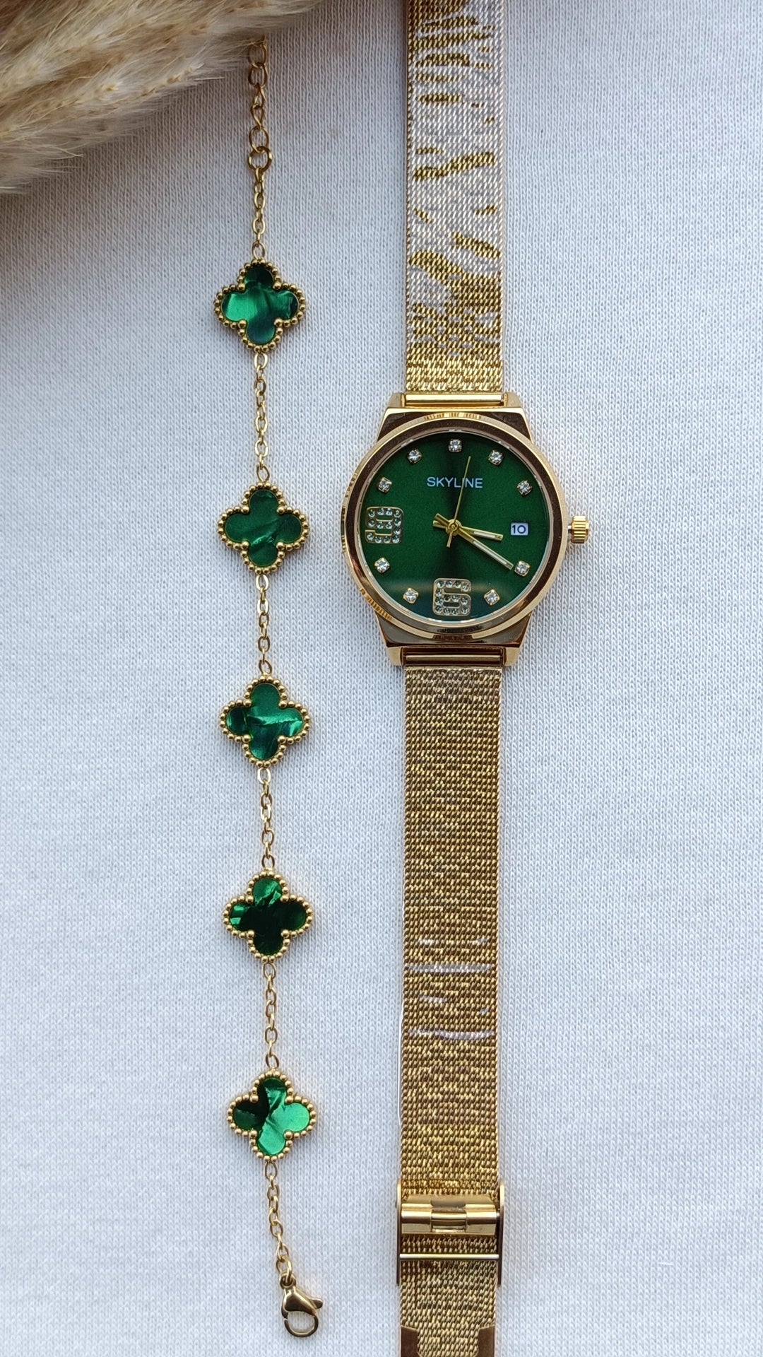 Conjunto de Aço Dourado Relógio + Pulseira de Trevos Verdes Madrepérola