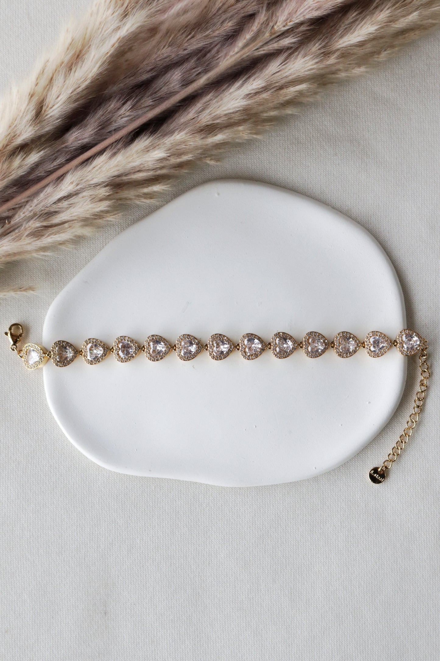 Pulseira de Aço Dourado de Corações Inspiração Swarovski