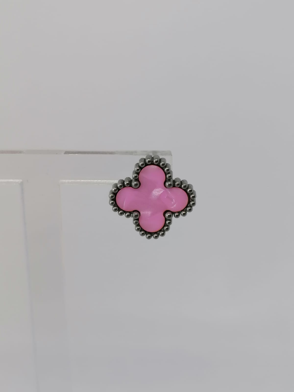Brincos de Aço Prateado de Trevo Rosa Madrepérola