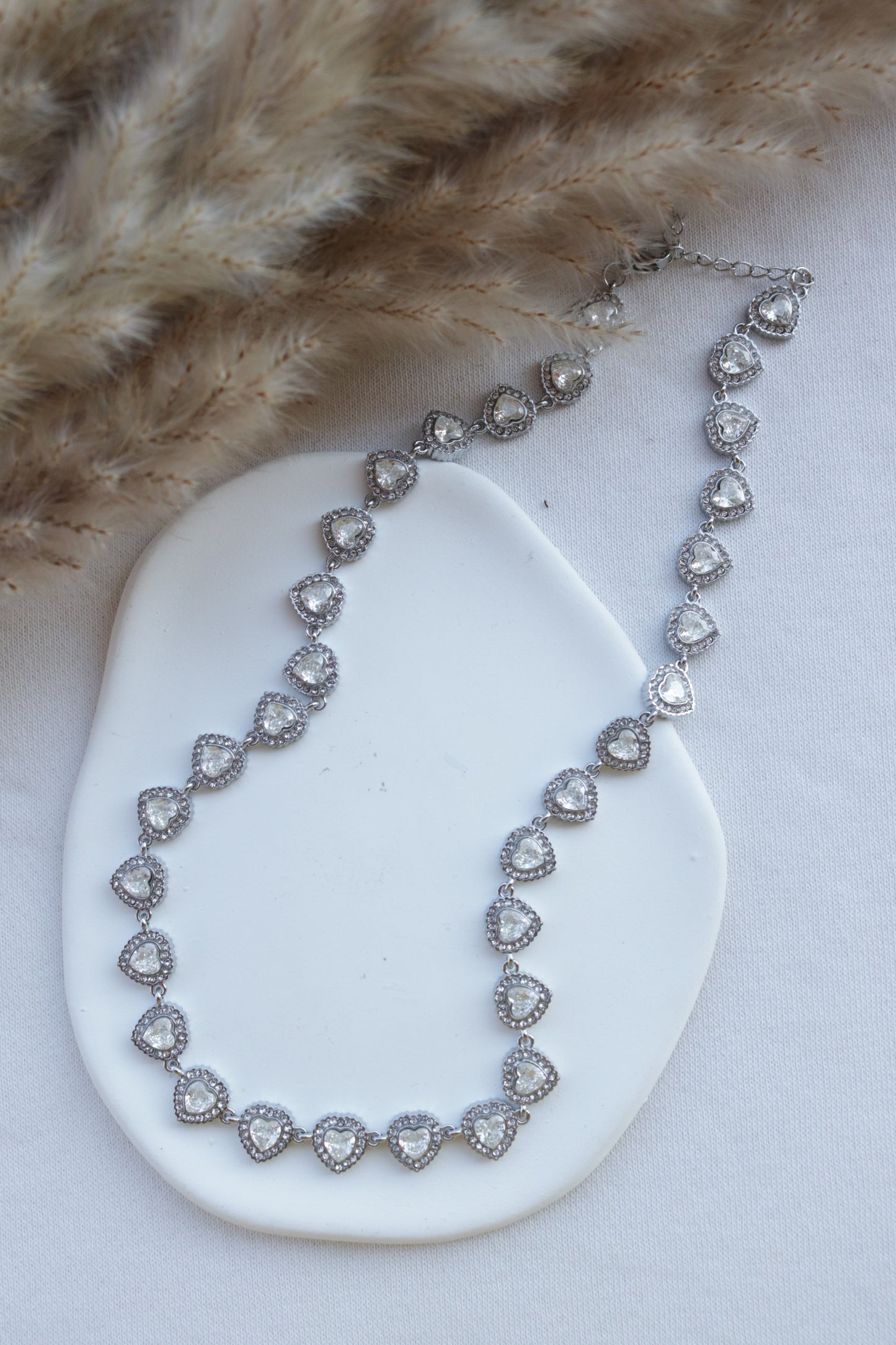 Colar de Aço Prateado de Corações Angelic Inspiração Swarovski
